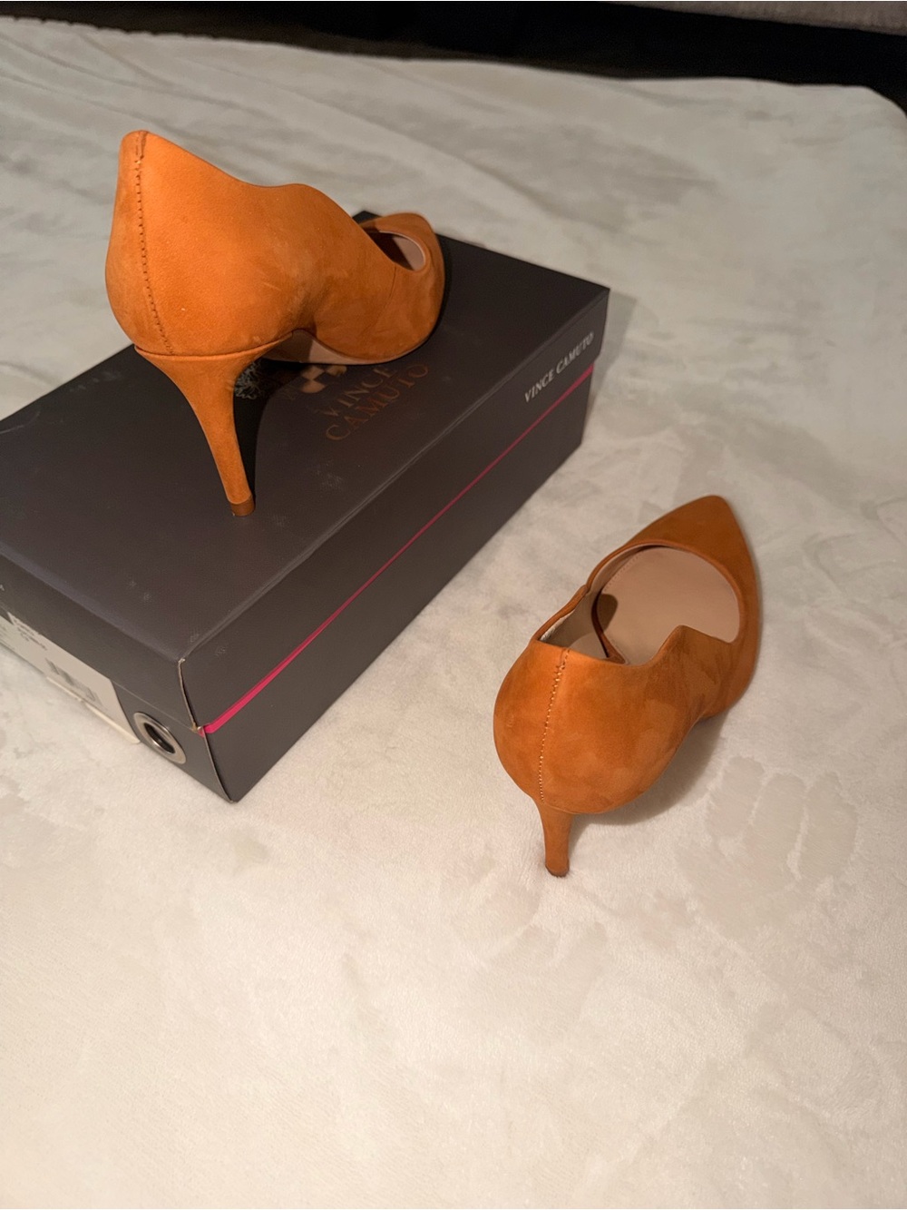 Vince Camuto Jaynita Suede Pointed Toe Pumps Autumn Cognac Heels Size 6 - Picture 5 of 11